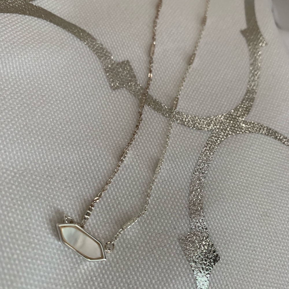 NEW Delicate Mother of Pearl Necklace 18” Relax